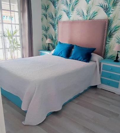 Apartamentos Ana'S Cozy Inns Torremolinos Bagian luar foto