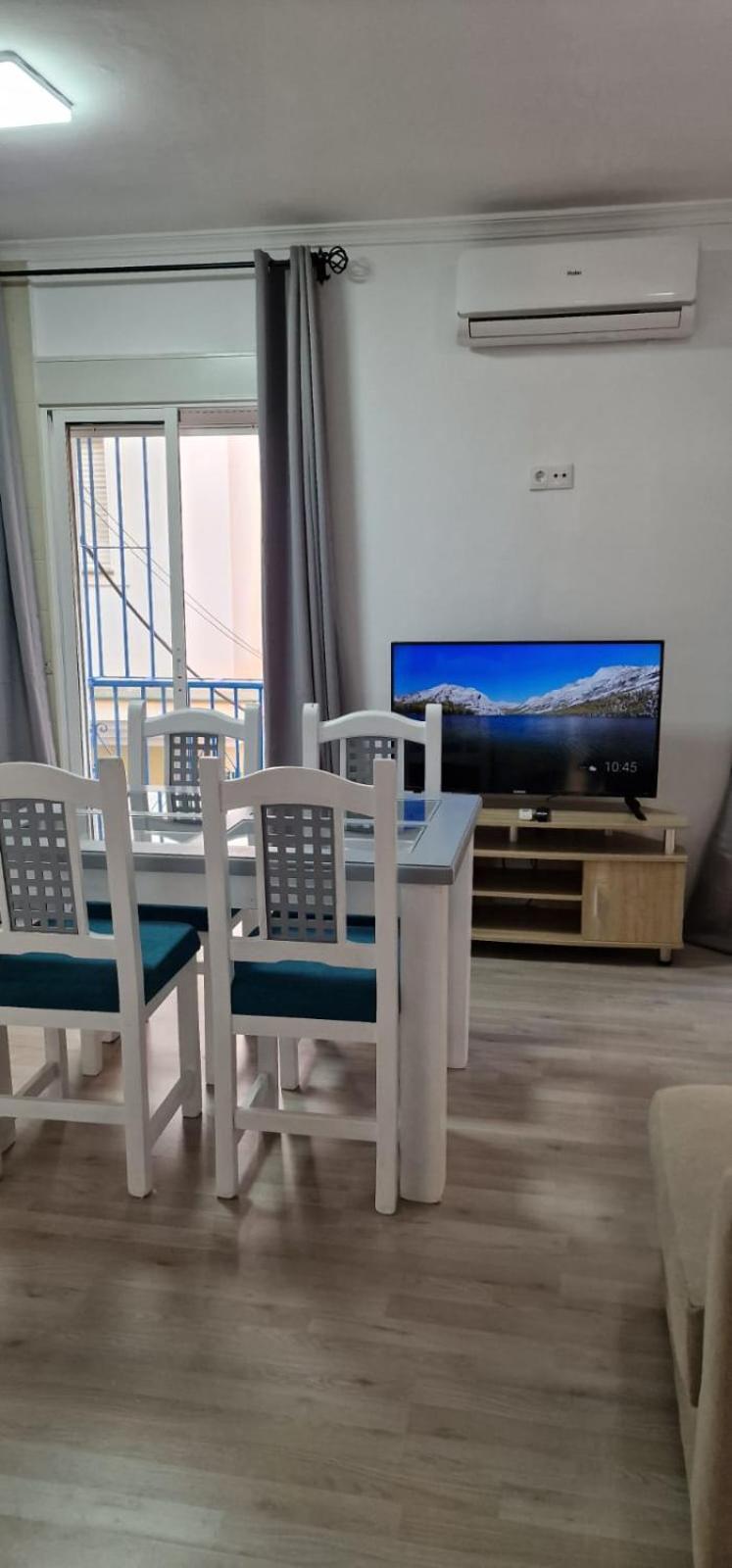 Apartamentos Ana'S Cozy Inns Torremolinos Bagian luar foto