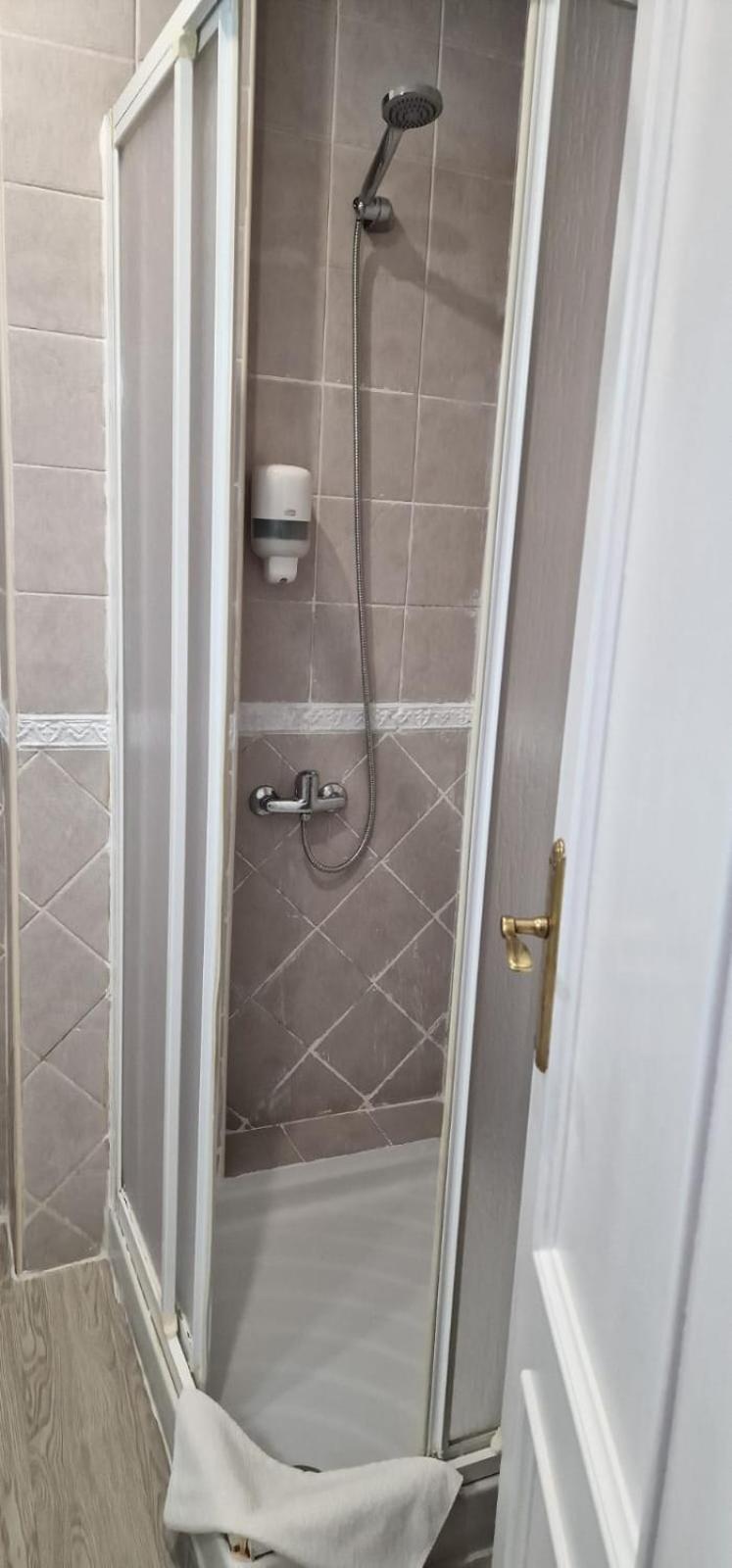Apartamentos Ana'S Cozy Inns Torremolinos Bagian luar foto